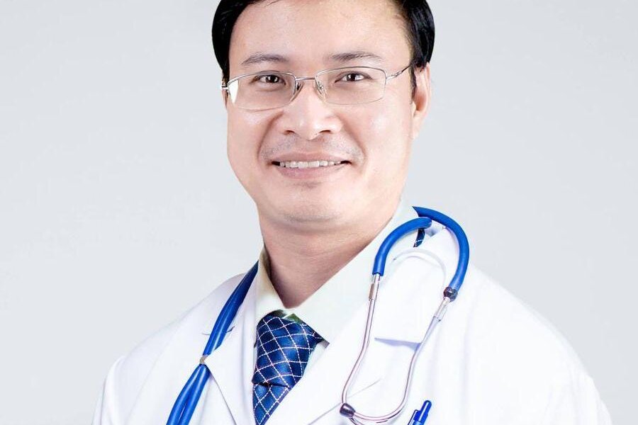 Bác sĩ Nguyễn Hữu Trọng ba vì: Sứ mệnh chăm sóc sức khỏe con người