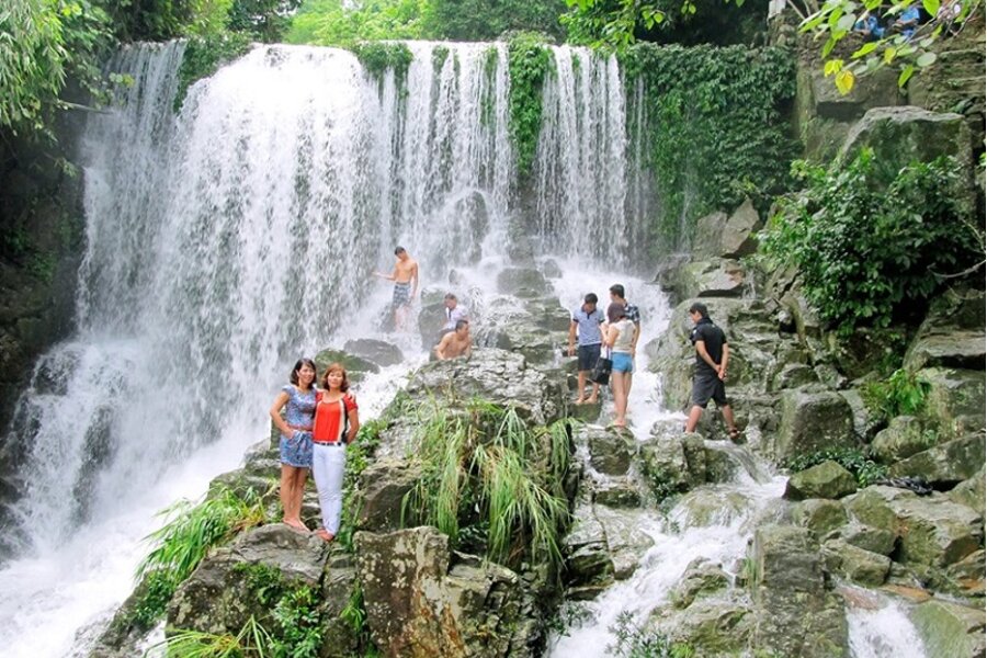 Khám phá suối mơ yên bài Ba Vì - hòn ngọc nằm gần Hà Nội.