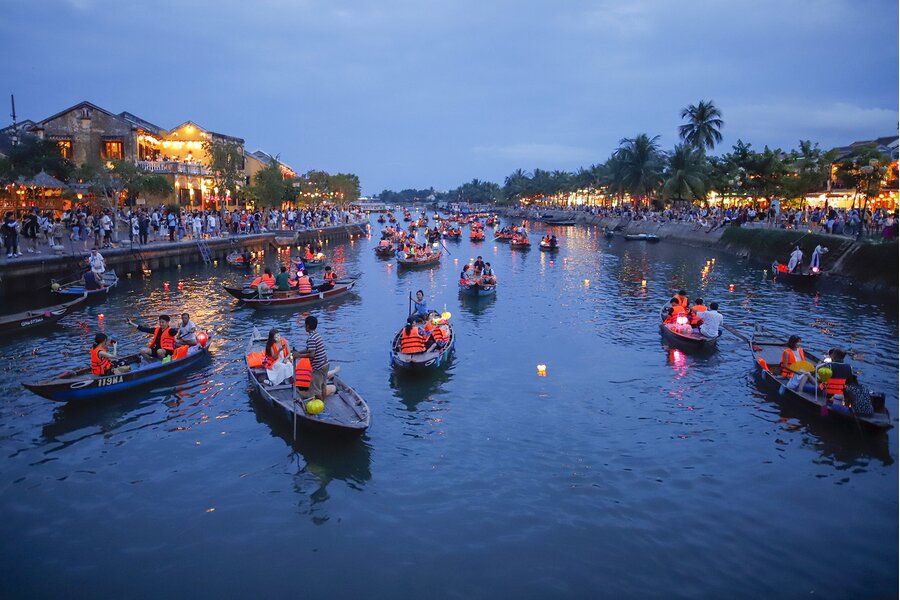 Lễ hội hoa Ba Vì: Mùa xuân tươi tắn cùng hàng ngàn hoa đầy màu sắc