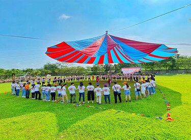 Xây dựng tinh thần đoàn kết qua hoạt động team building Ba Vì