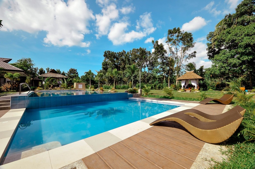 Rose Villas Resort | Resort Swimming Pool