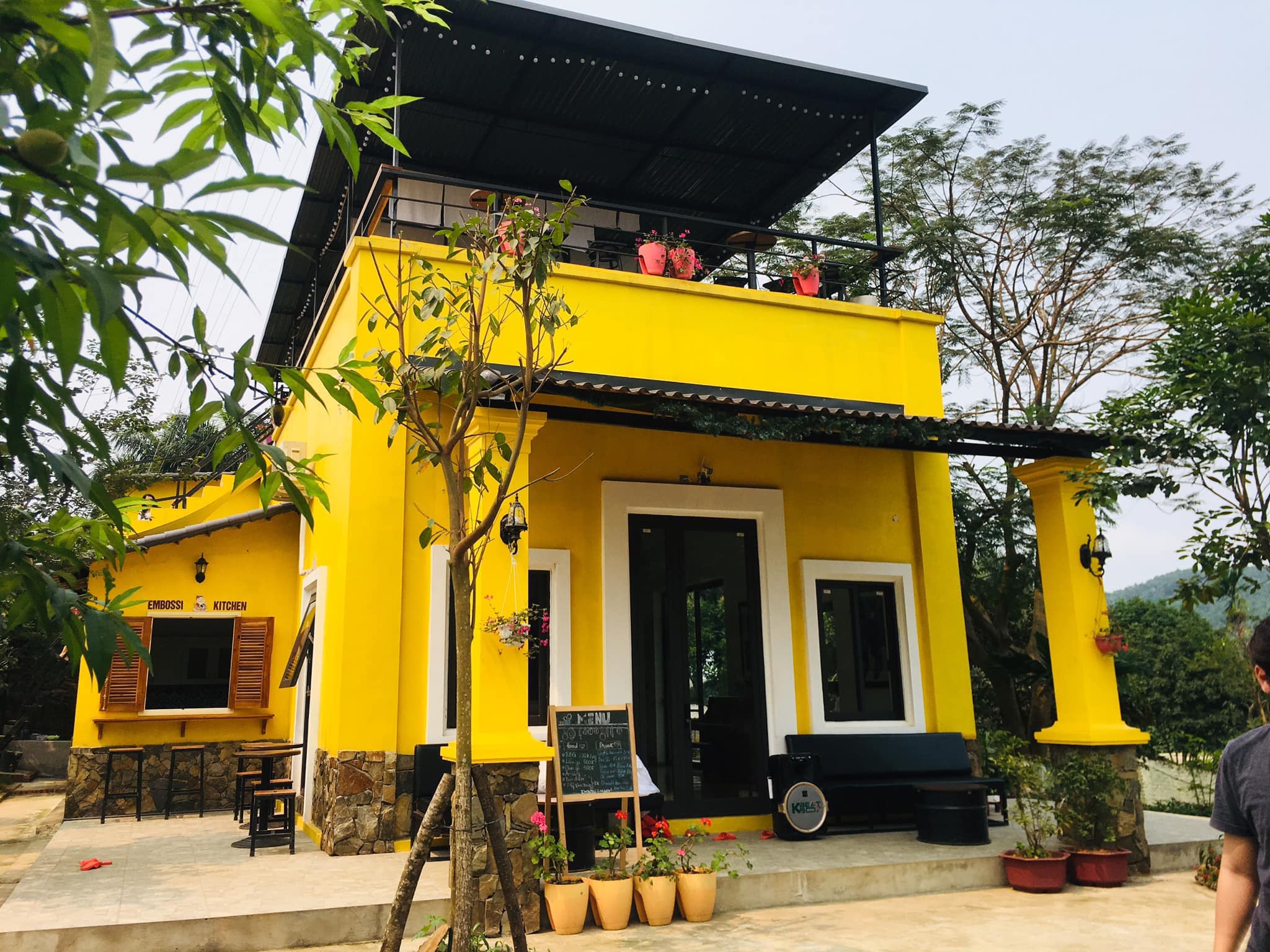 Khám phá Hội An thu nhỏ trong mẫu thiết kế Embossi Garden Ba Vì | Kendesign